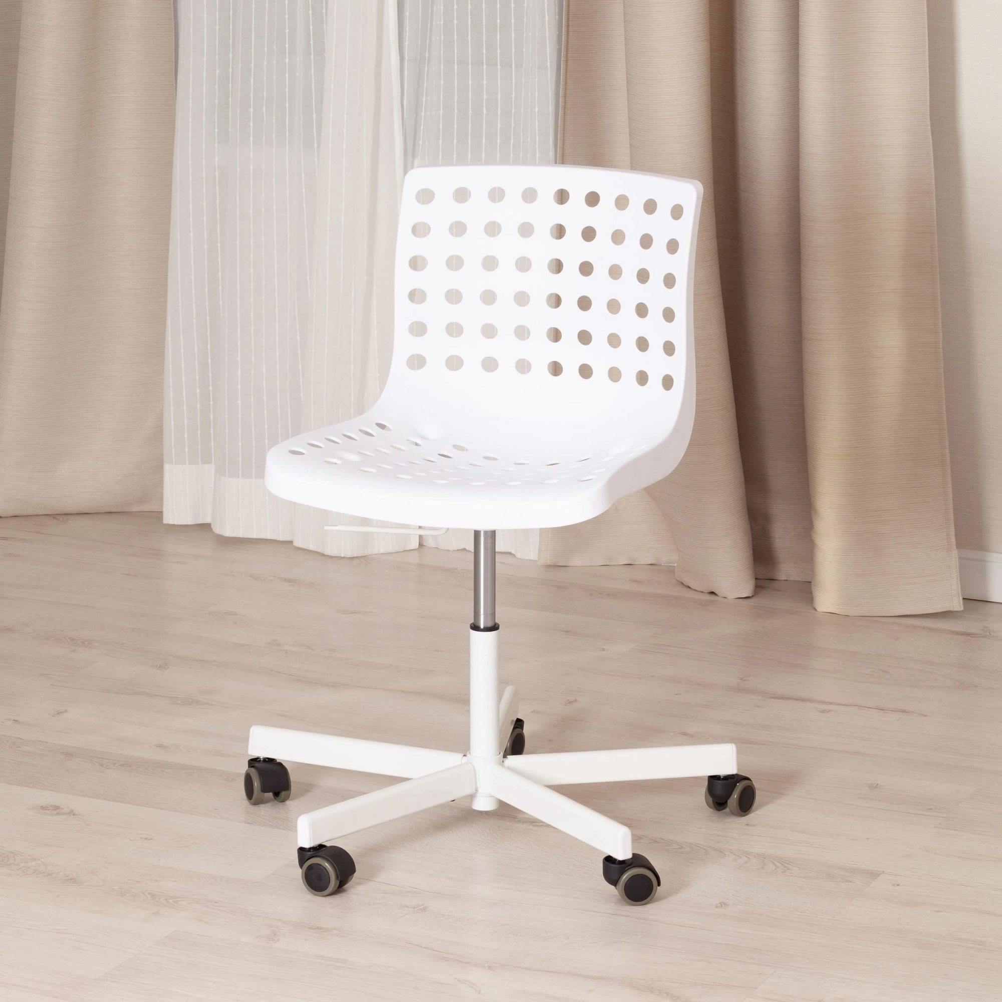 Кресло офисное TETCHAIR Skalberg Office 460х590х750 мм белое C-084-B